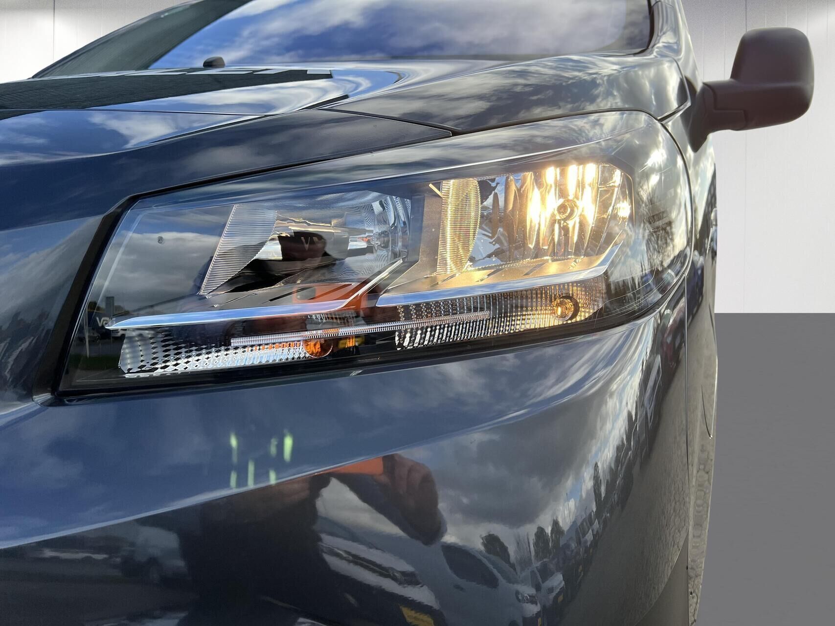 Grå Toyota Proace Electric fra 2024