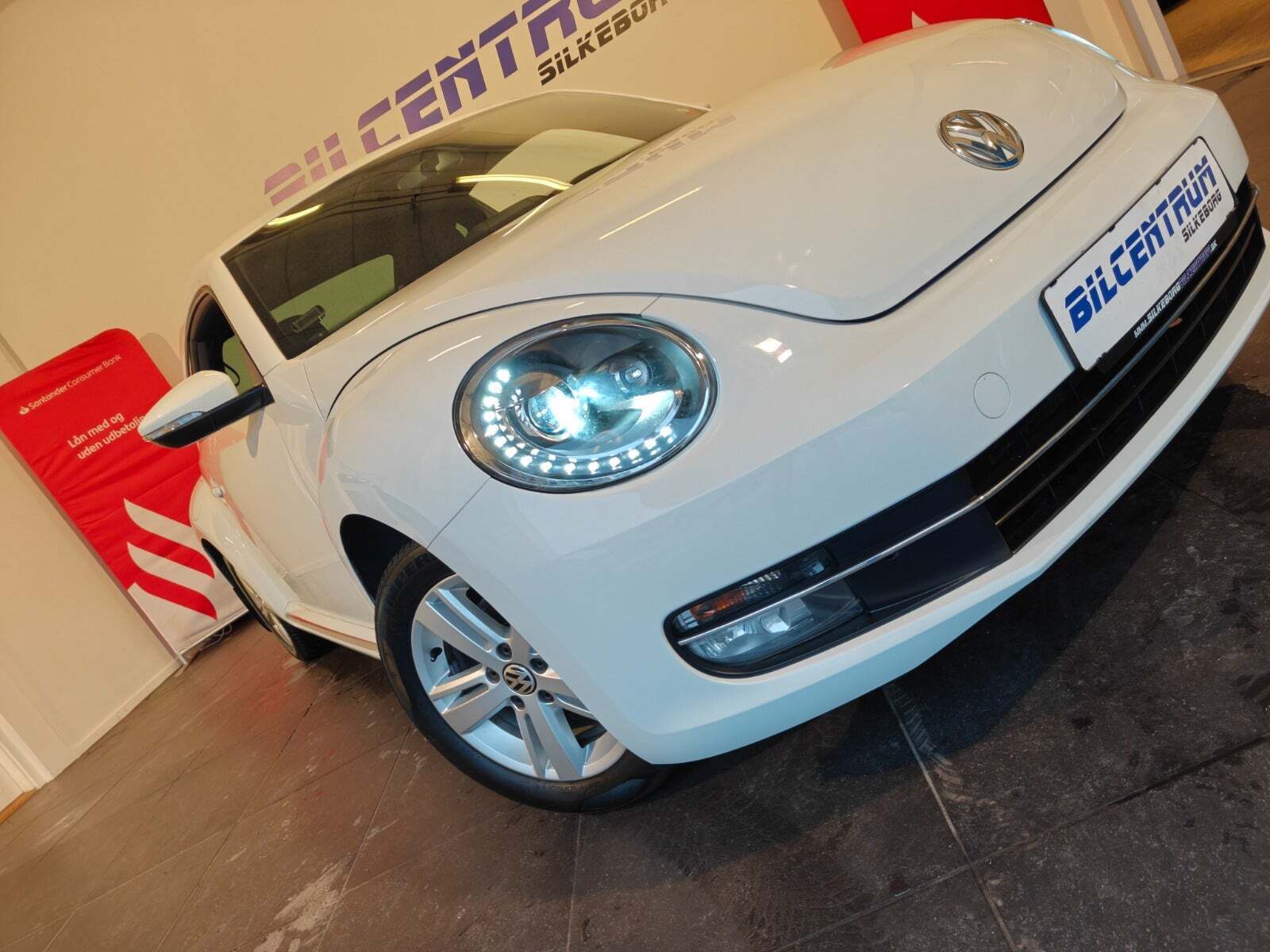 Hvid VW The Beetle fra 2014