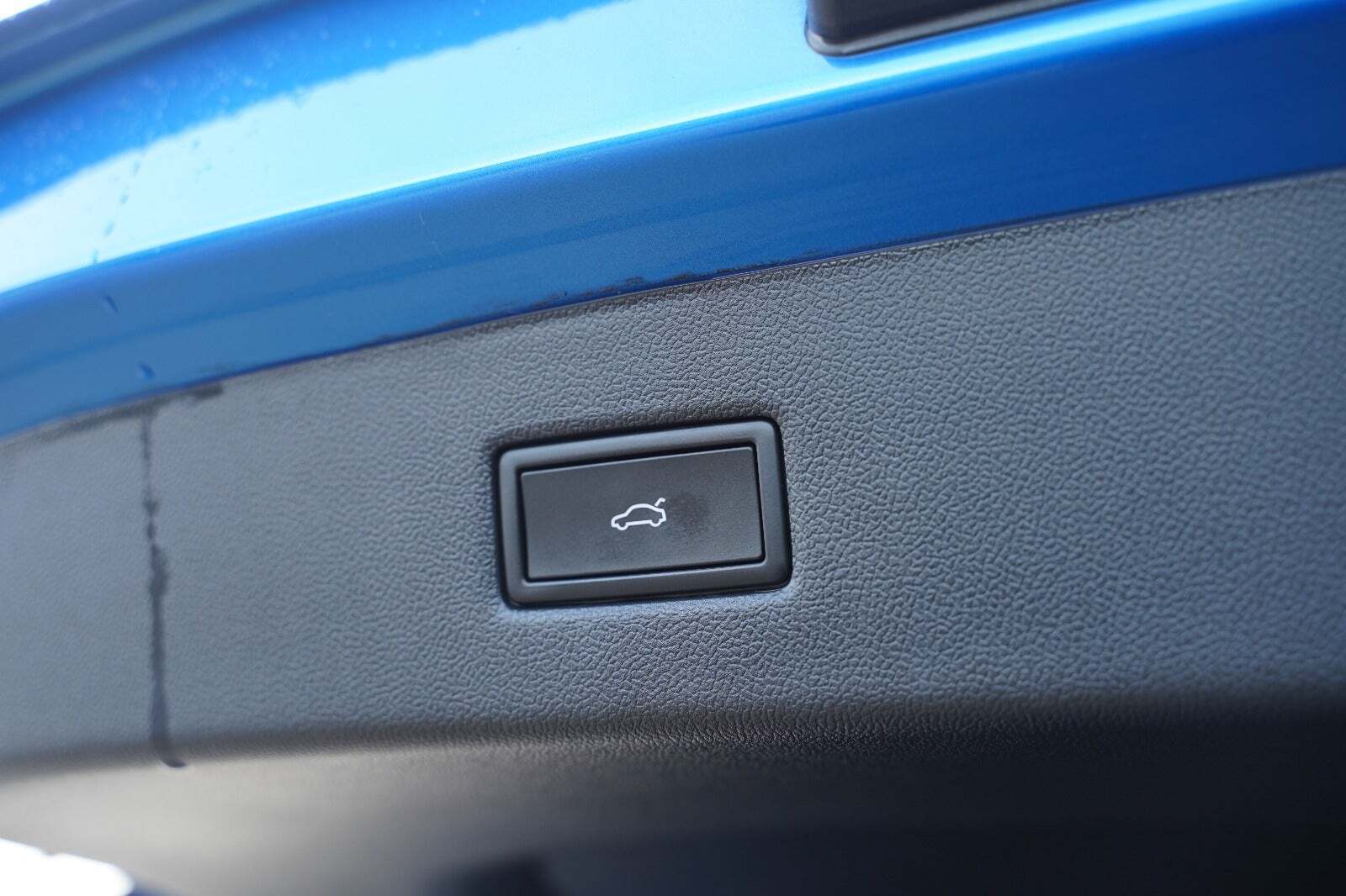 Blå Ford Explorer fra 2024