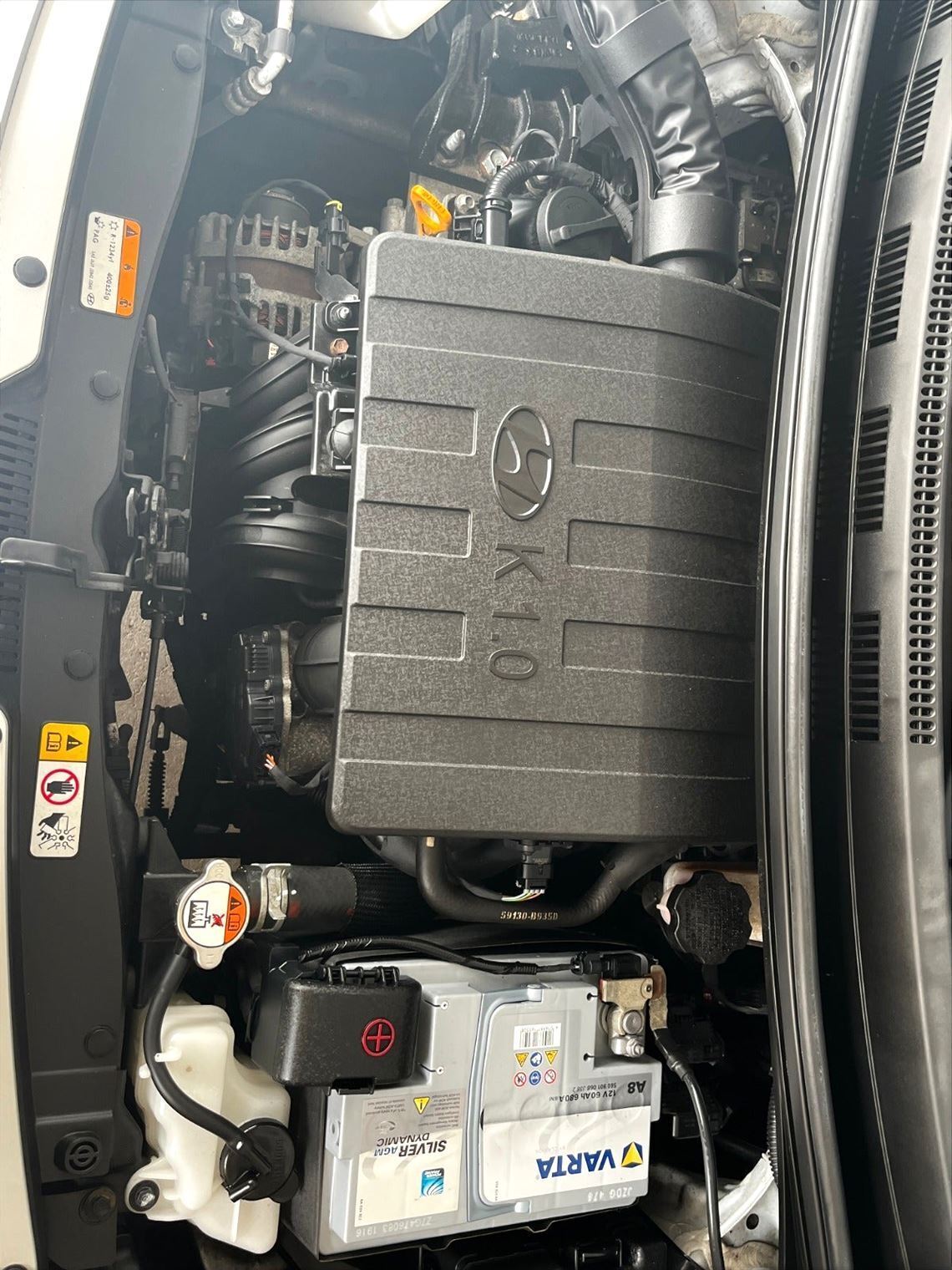 Sølv Hyundai i10 fra 2020