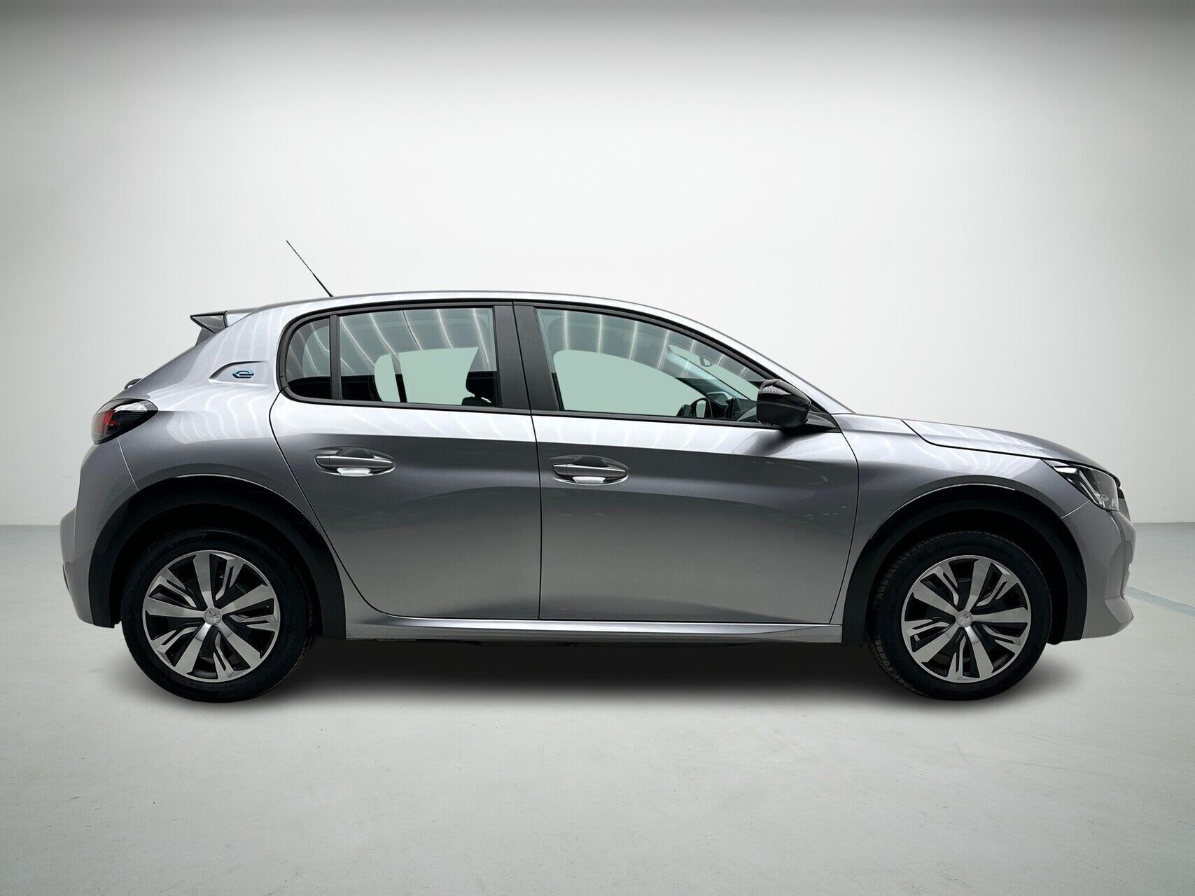 Peugeot e-208 EL Active 136HK 5d Aut.