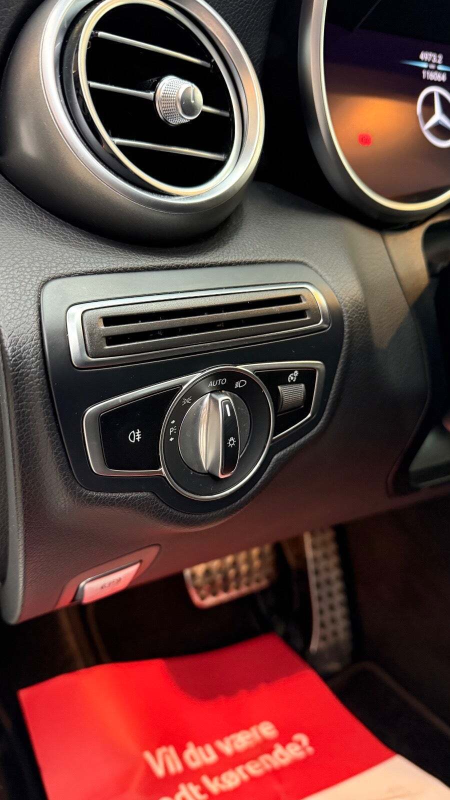 Hvid Mercedes C220 d fra 2020