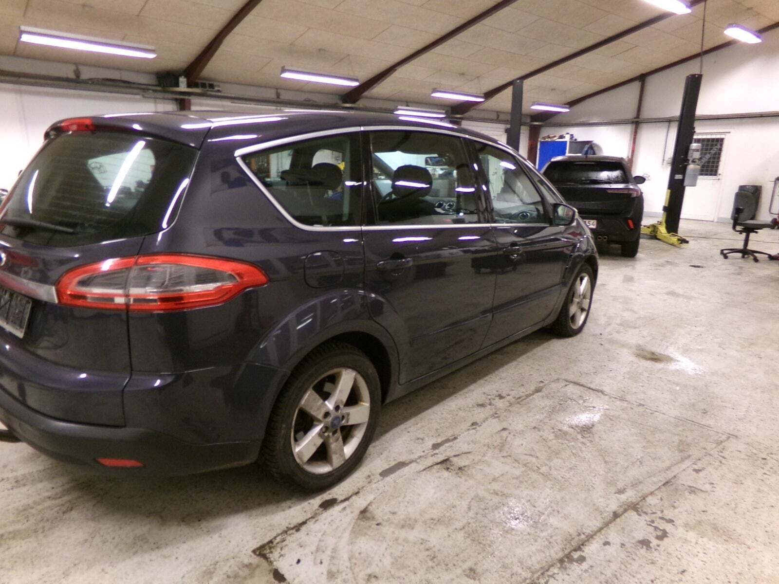undefined Ford S-MAX fra 2011