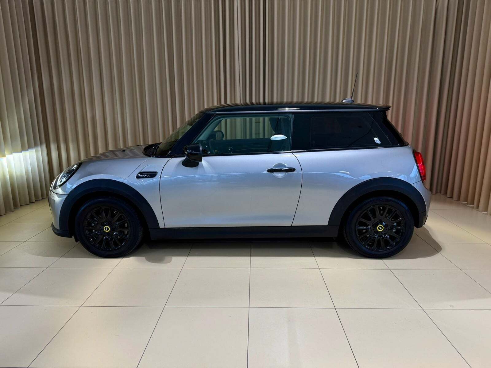 Mini Cooper SE Camden Edition