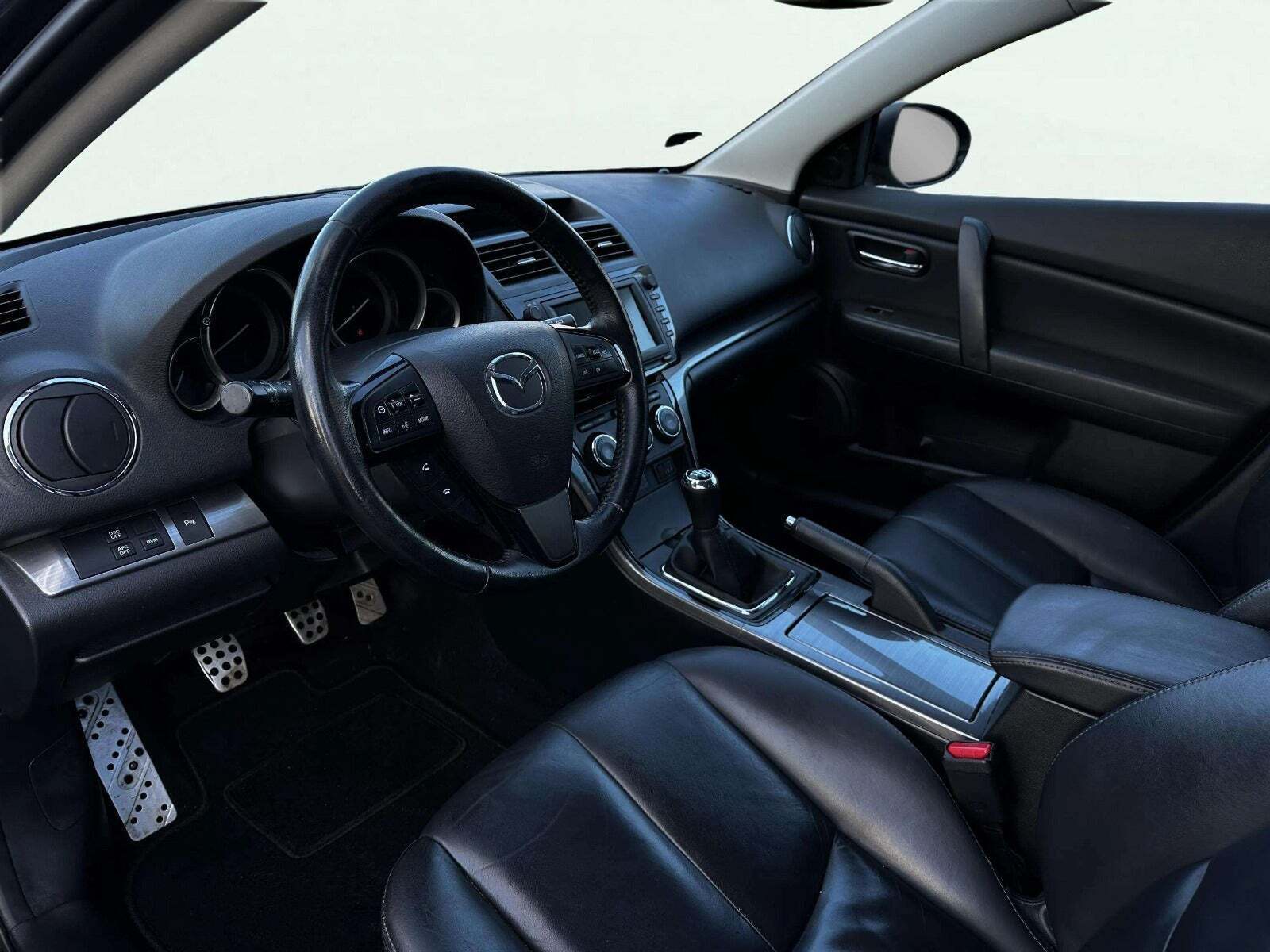 Mazda 6 2,2 DE 129 Premium stc.