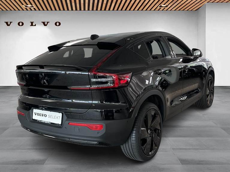 Volvo EC40 Extended Range Black Edition