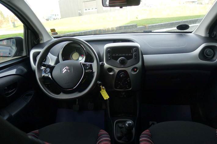 Grå Citroën C1 fra 2015