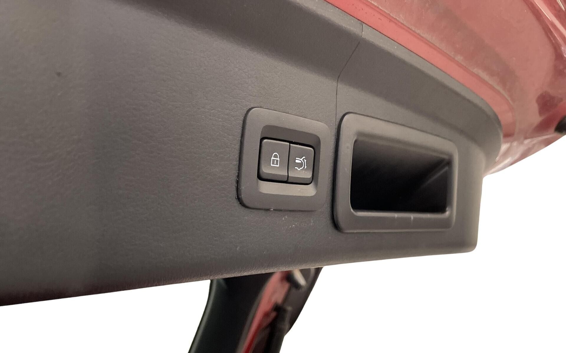 Rød Mazda CX-30 fra 2021