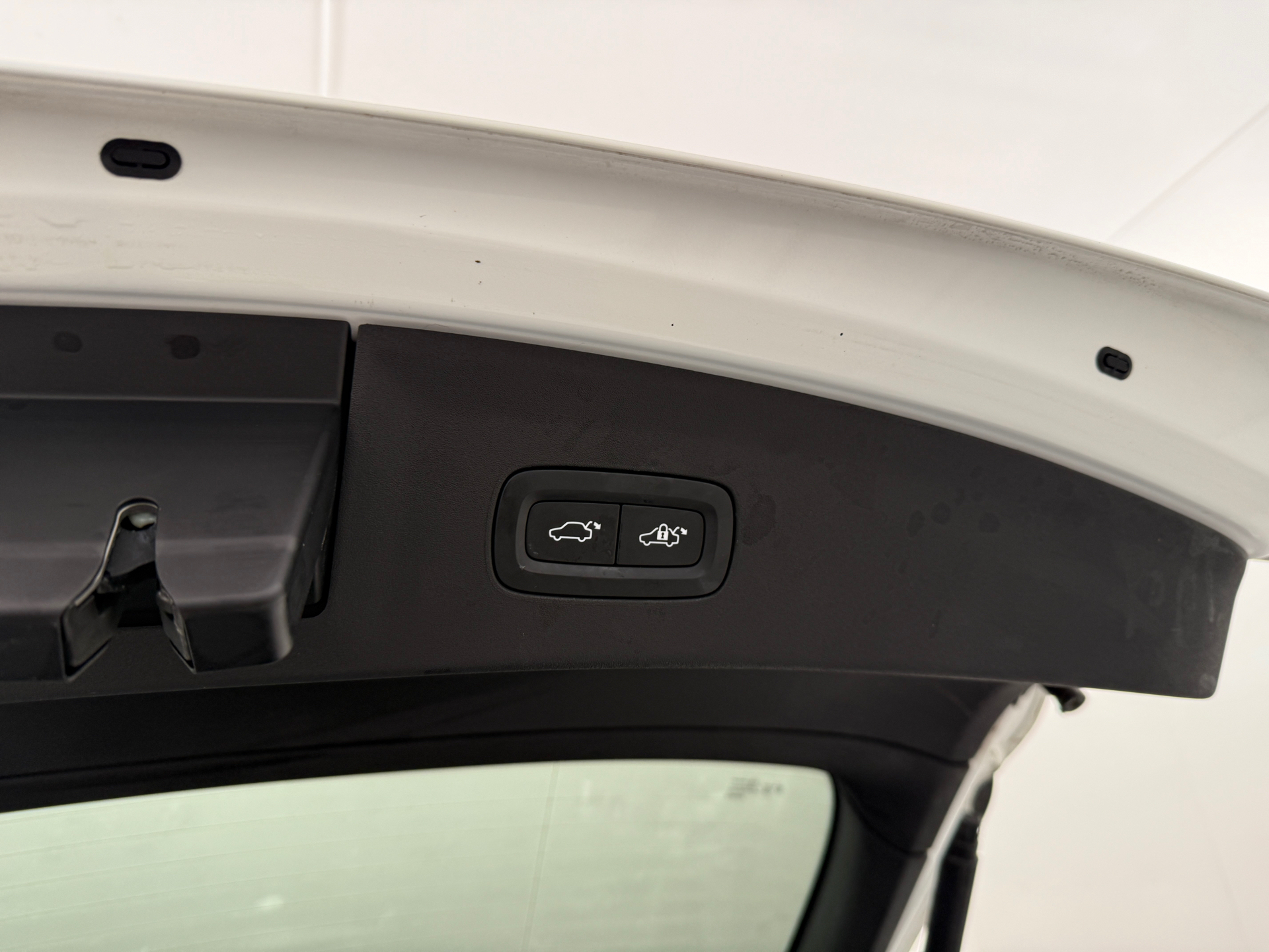 Hvid Polestar 2 fra 2023