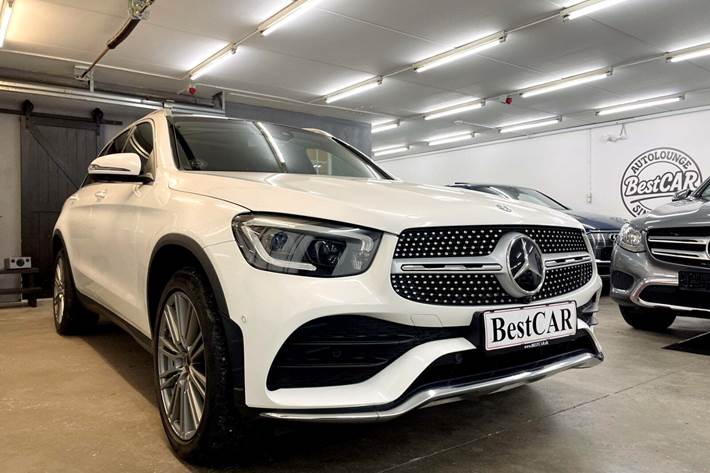 Hvid Mercedes GLC220 d fra 2019 set udefra