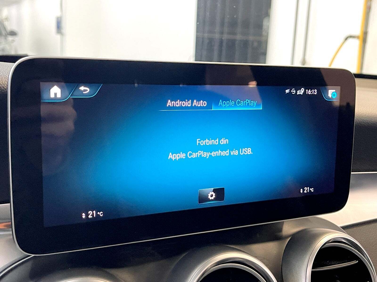 Hvid Mercedes GLC220 d fra 2019