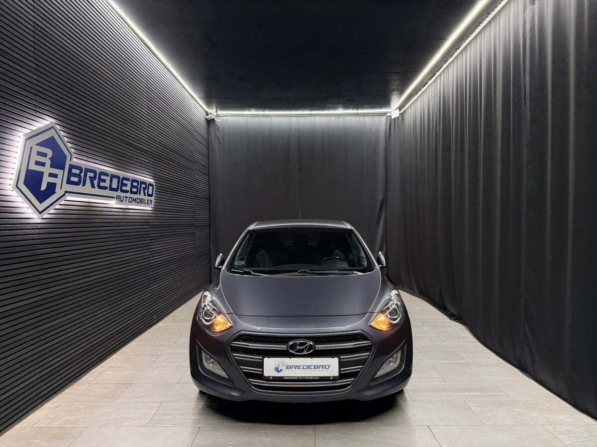 Hyundai i30 1,6 CRDi 110 EM-Edition