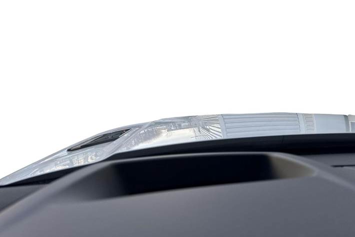 Grå Land Rover Range Rover sport fra 2025