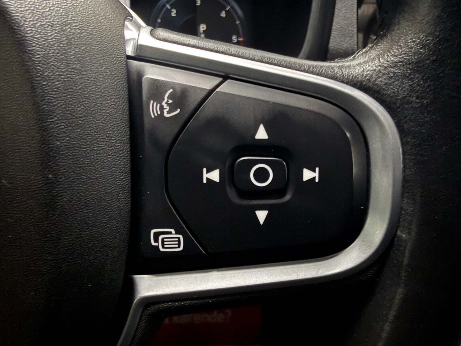 Sølv Volvo V60 fra 2019