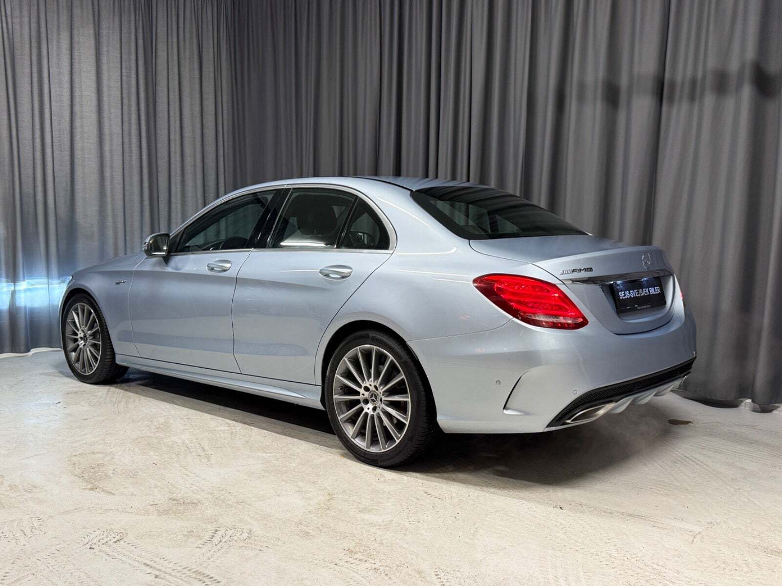 Mercedes C400 3,0 AMG Line aut. 4Matic