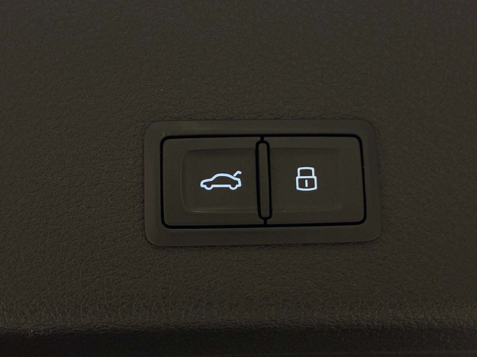 Sort Audi e-tron S fra 2021