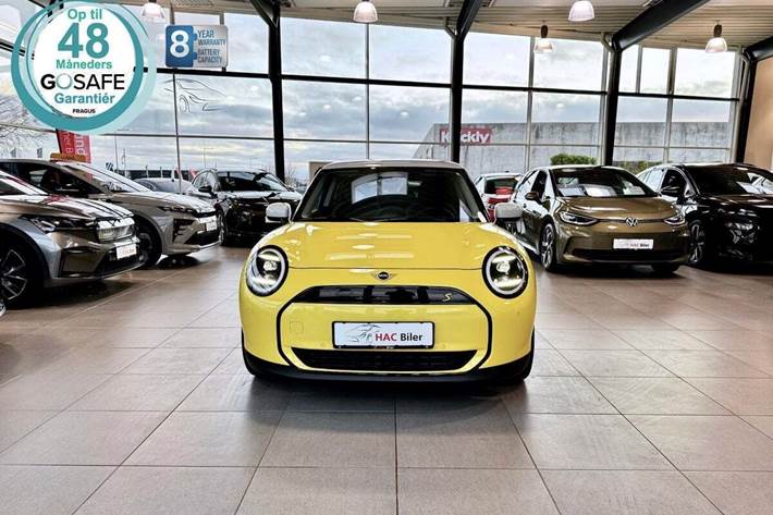 Hvid Mini Cooper SE fra 2025