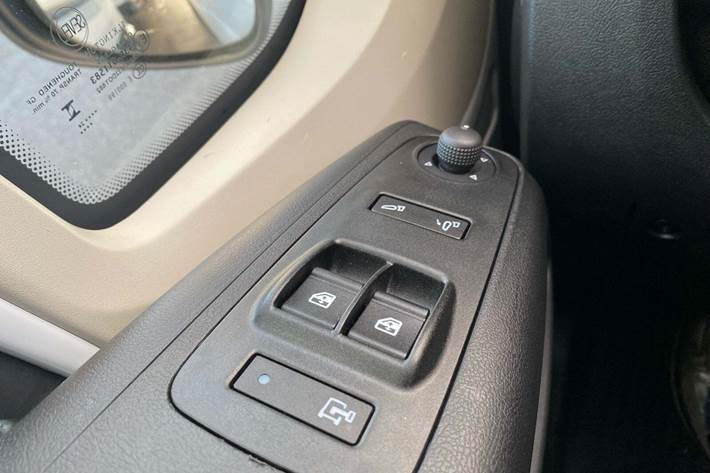 Hvid Peugeot e-Boxer 435 fra 2024