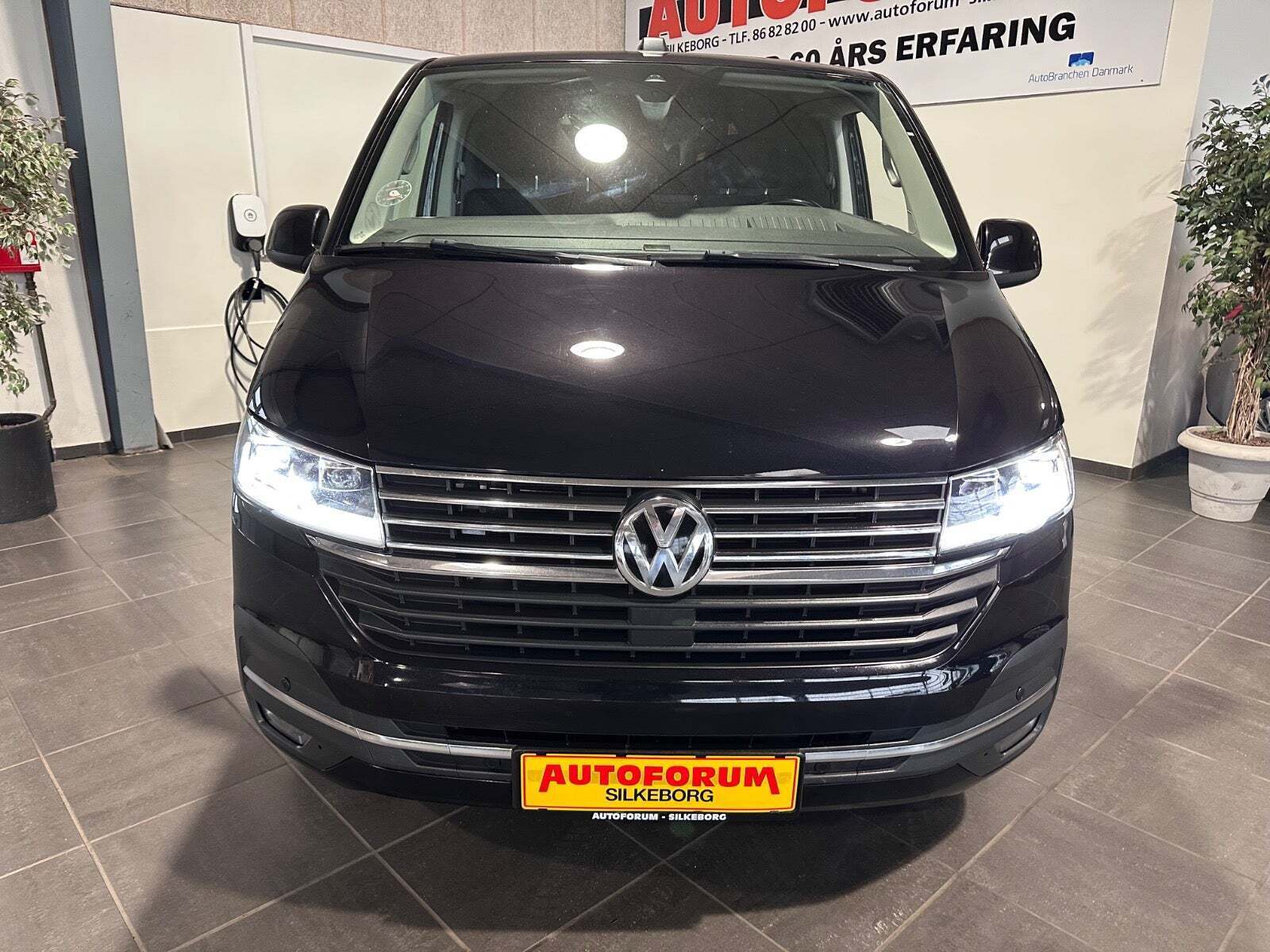 VW Transporter 2,0 TDi 204 Kassevogn DSG lang