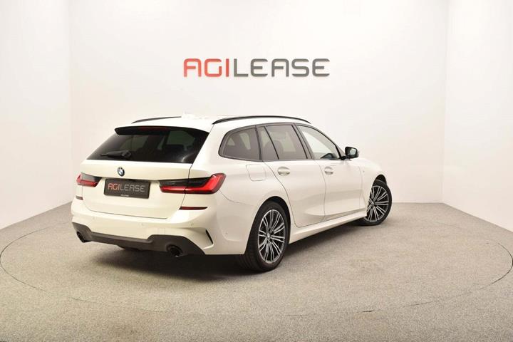 Hvid BMW 330d fra 2019
