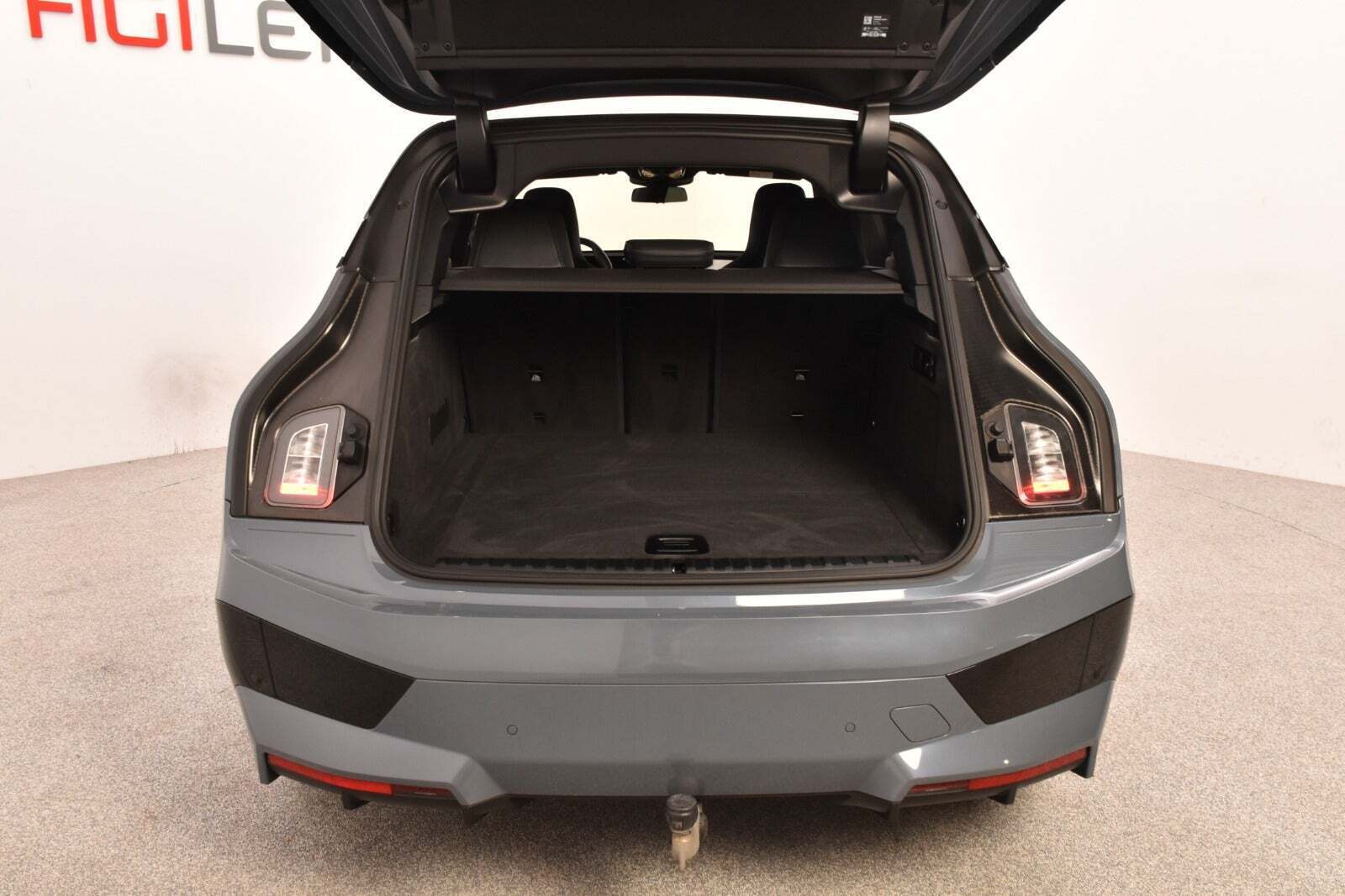 Grå BMW iX fra 2022