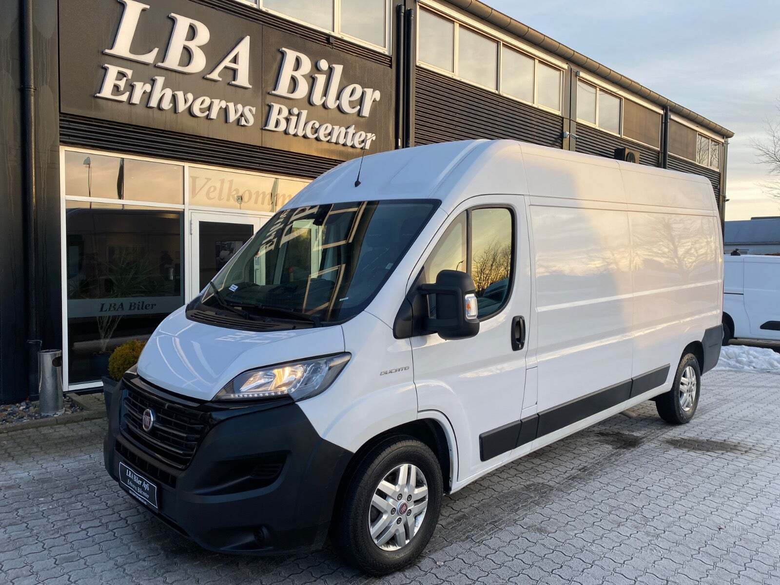 Fiat Ducato 35 2,2 MJT 140 Kassevogn L3H2 Pro+ aut.