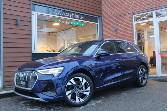 Blå Audi e-tron fra 2023