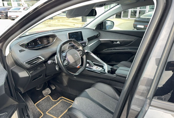 Peugeot 5008 1,2 PureTech 130 Allure Pack EAT8 7prs