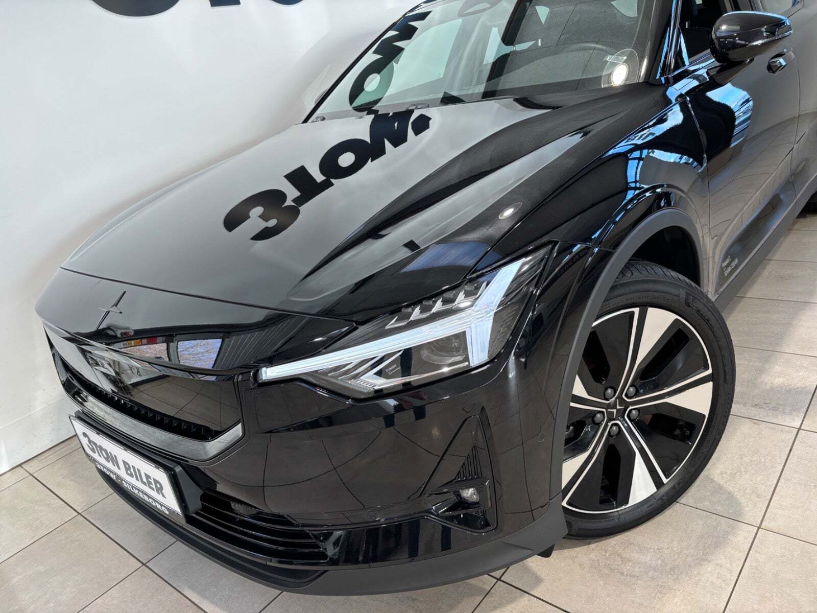 Sort Polestar 2 fra 2024