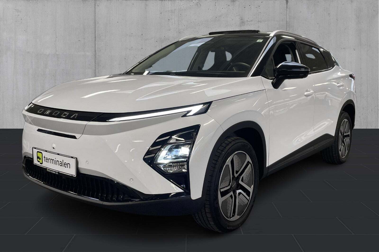 Hvid Omoda 5 fra 2025