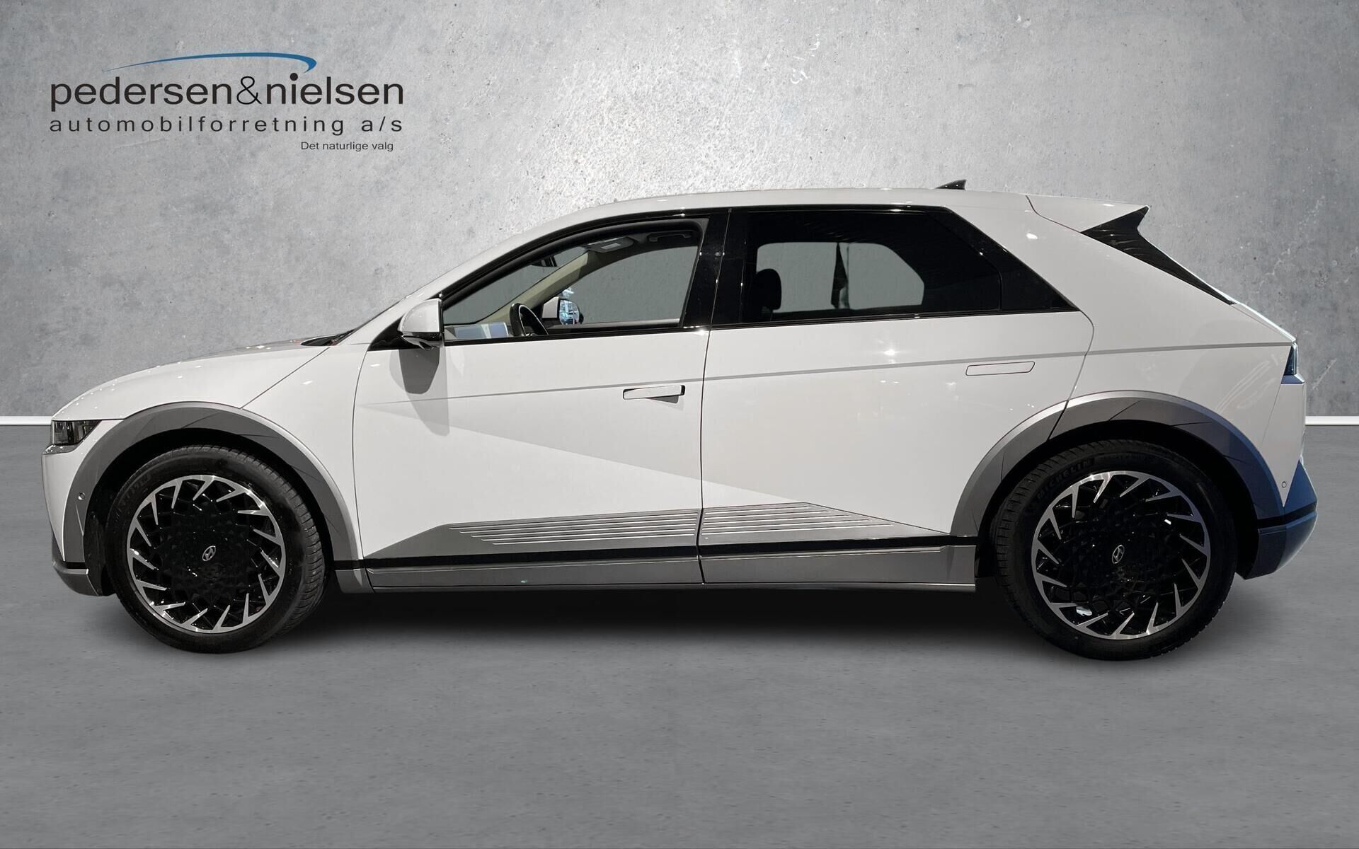 Hyundai Ioniq 5 Electric 72,6 kWh Uniq 218HK 5d Aut.