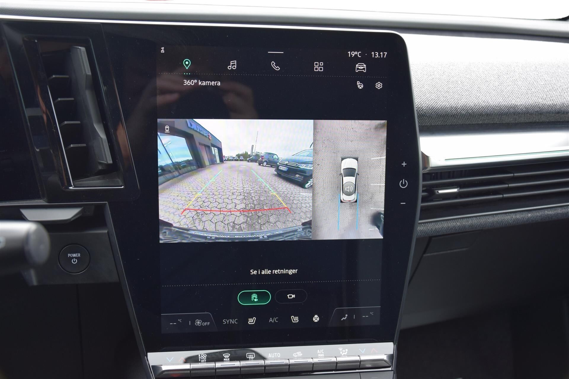 Grå Renault Mégane fra 2023