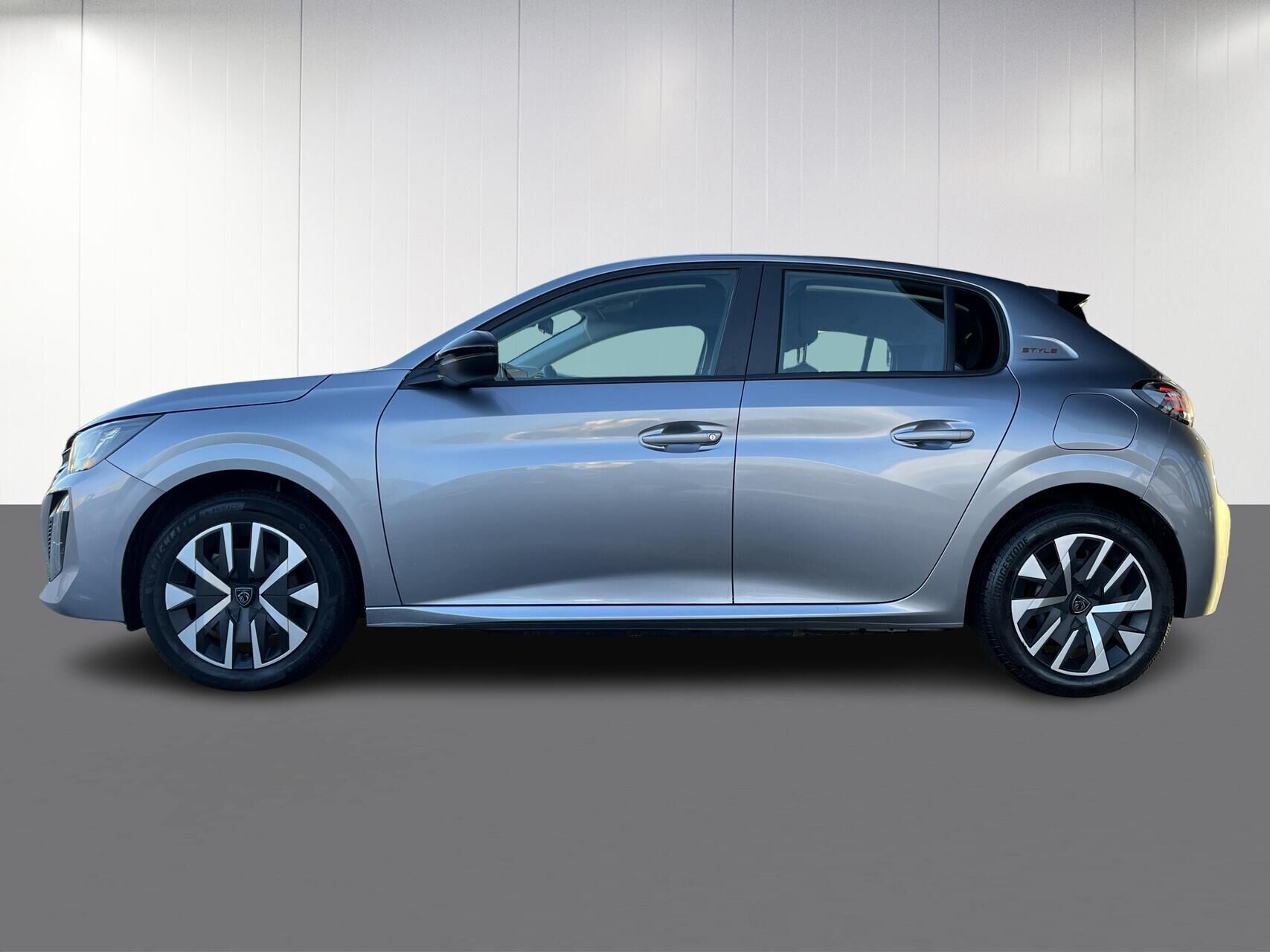 Peugeot e-208 EL Style 136HK 5d Aut.