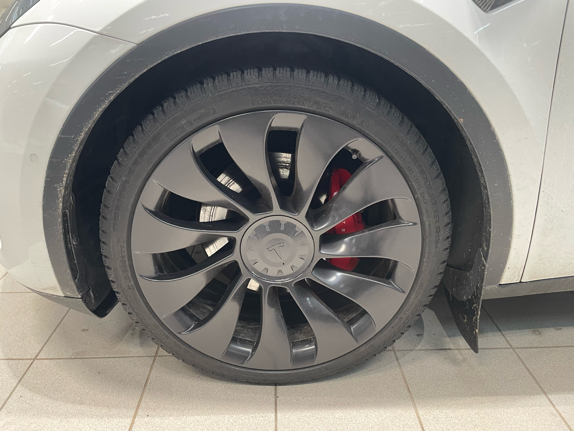 Tesla Model Y EL Performance AWD 534HK 5d Aut.