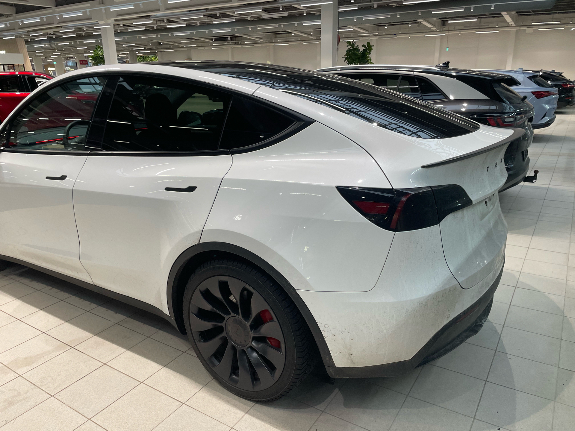Tesla Model Y EL Performance AWD 534HK 5d Aut.