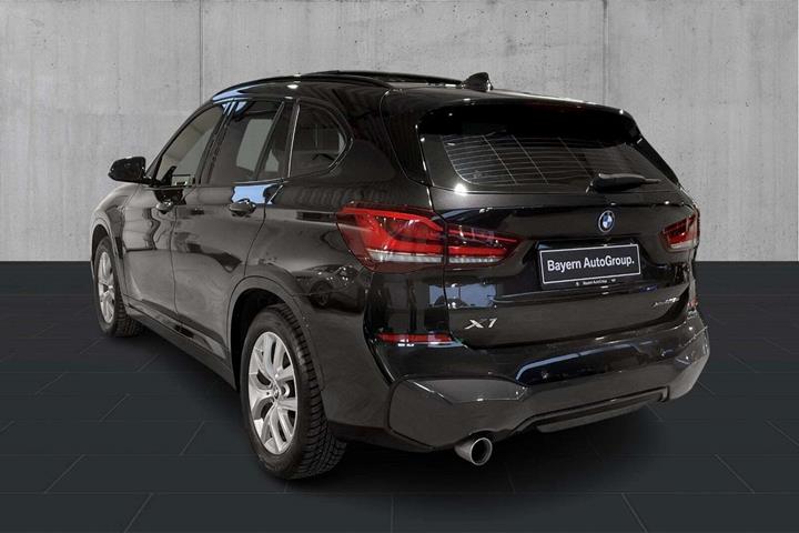 Sort BMW X1 fra 2022