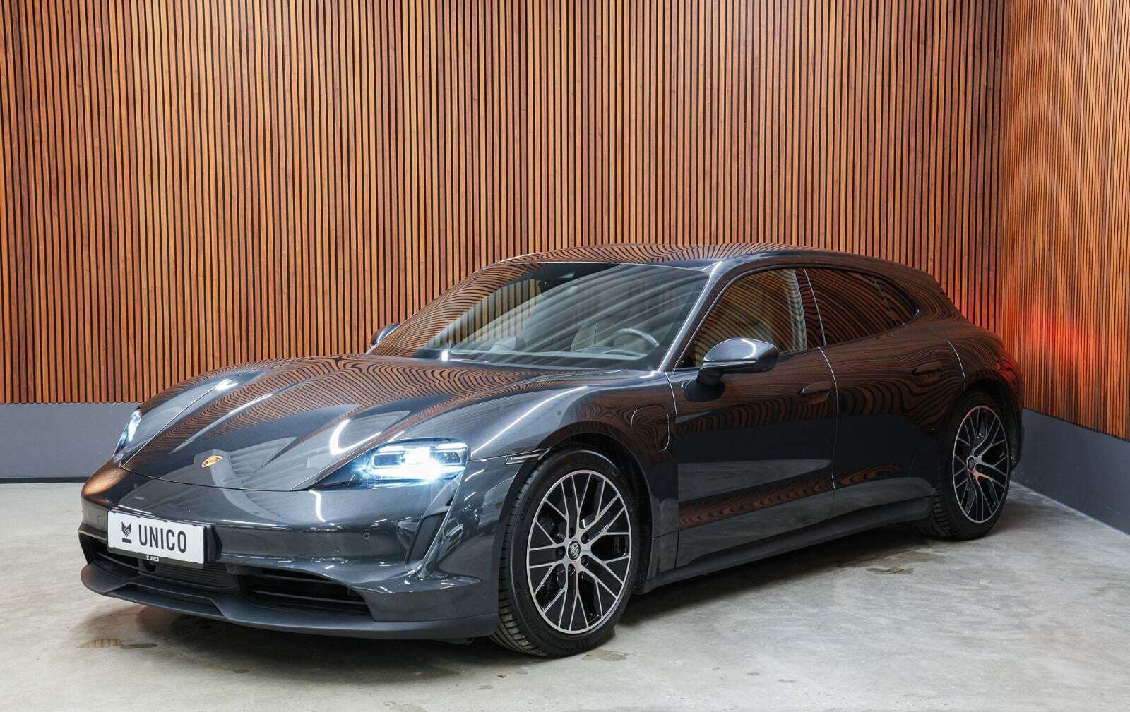 Porsche Taycan Performance+ Sport Turismo