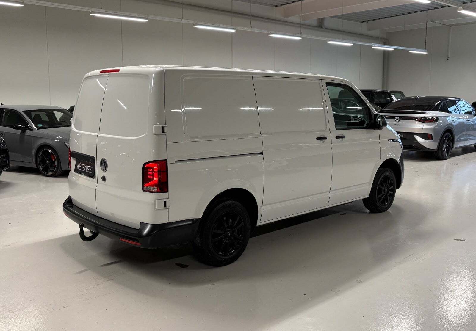 VW Transporter 2,0 TDi 150 Kassevogn DSG kort
