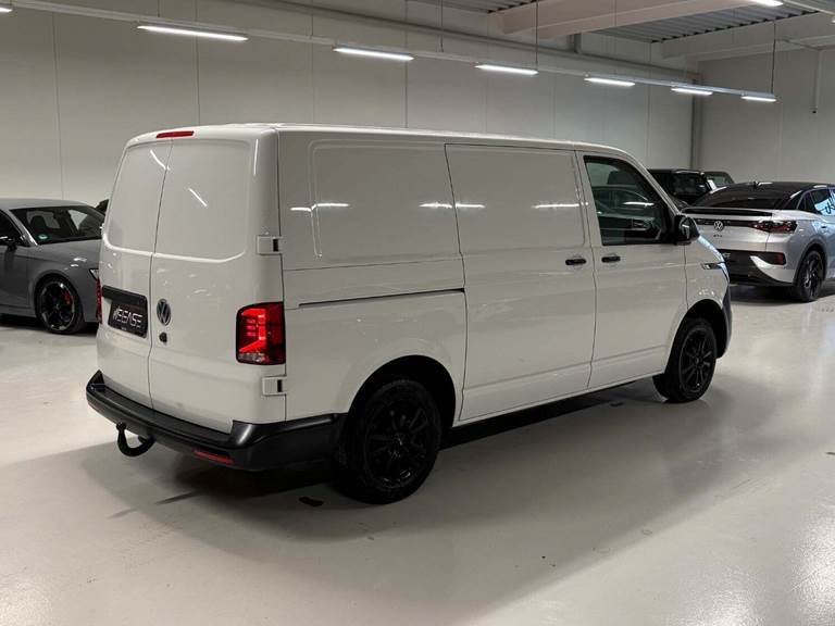 VW Transporter 2,0 TDi 150 Kassevogn DSG kort
