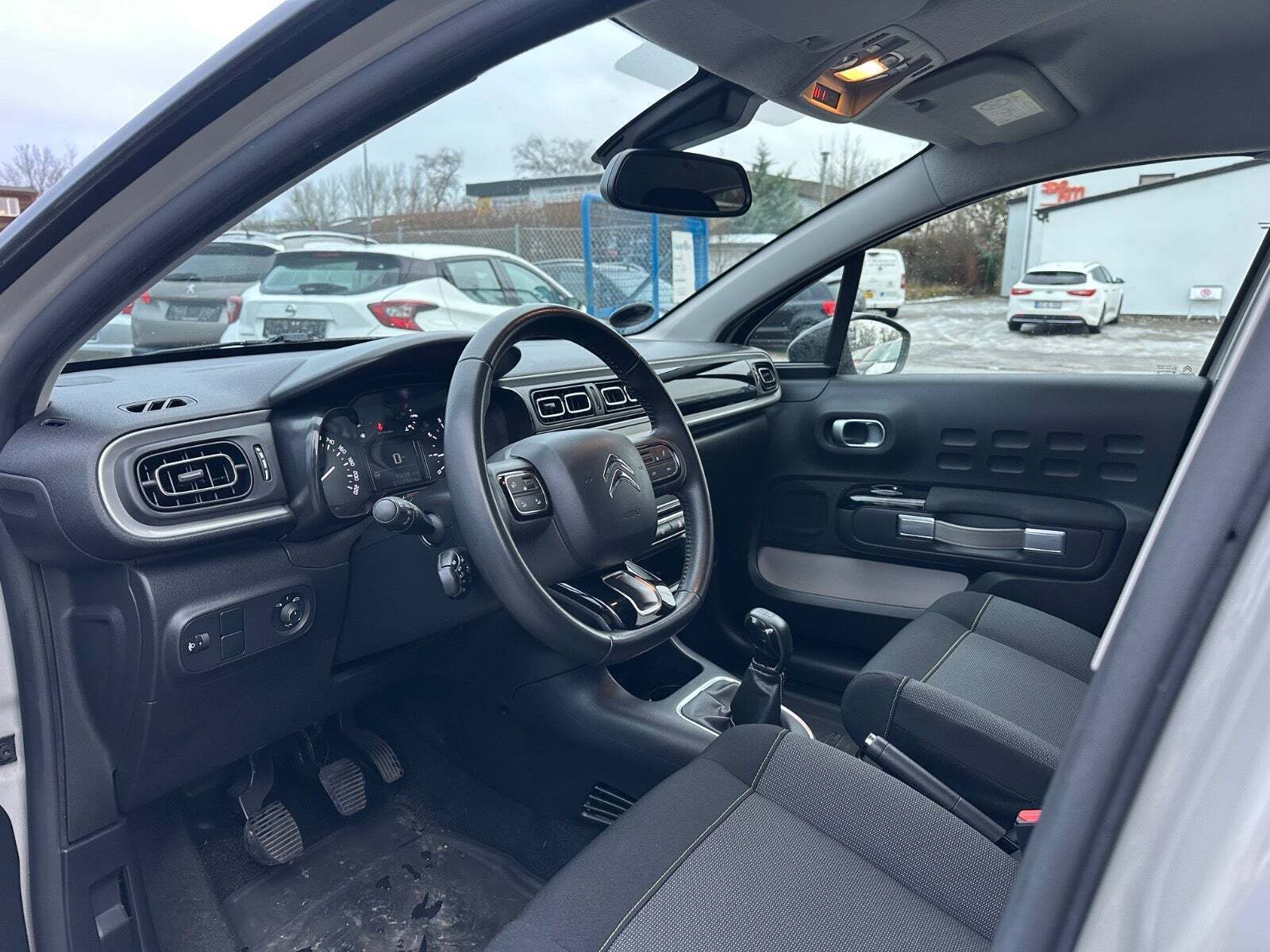 Beige Citroën C3 fra 2021