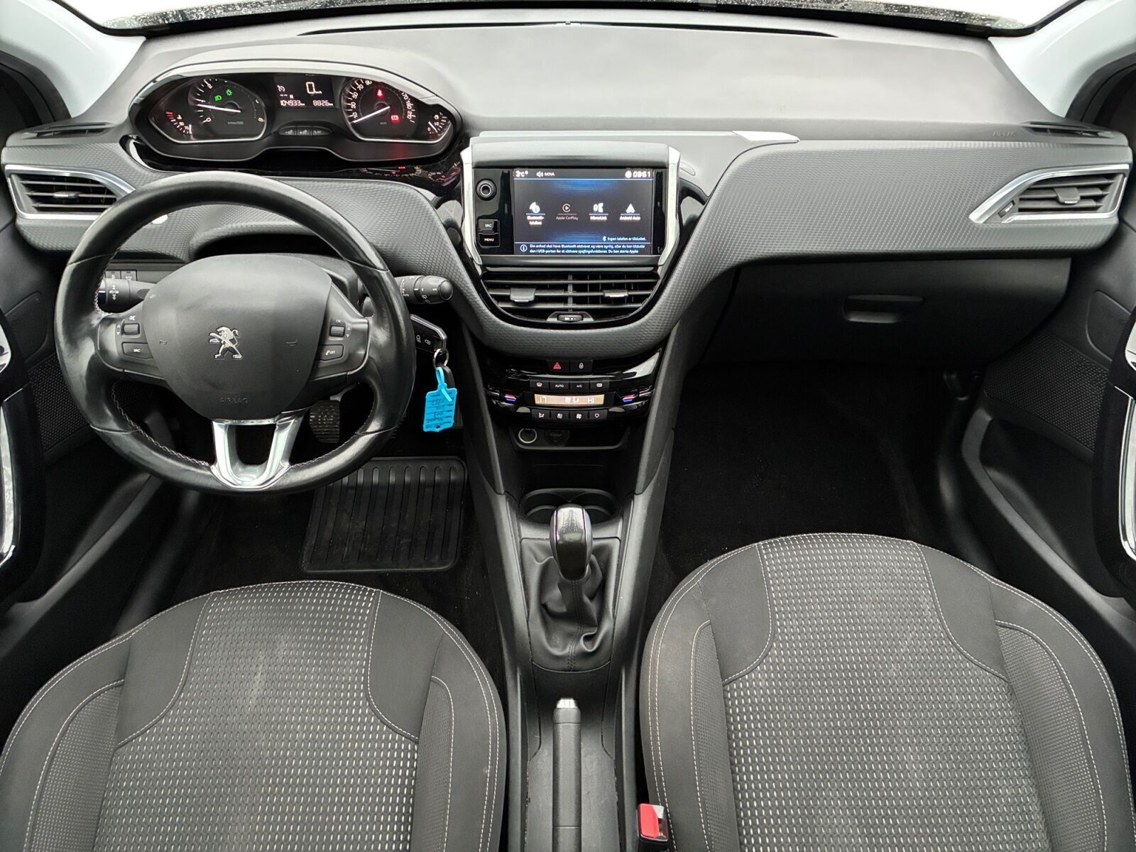 Peugeot 208 1,6 BlueHDi 100 Desire Sky