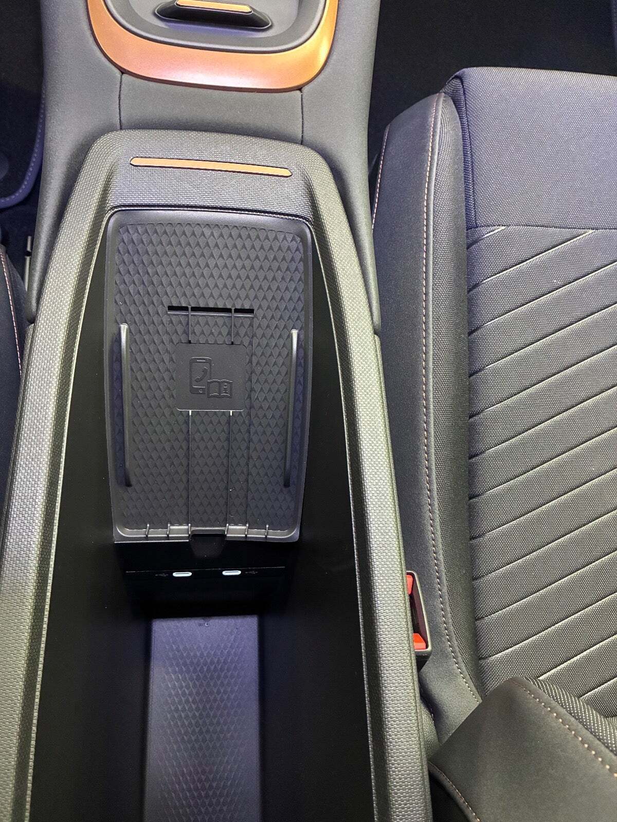 Sort Cupra Born fra 2026