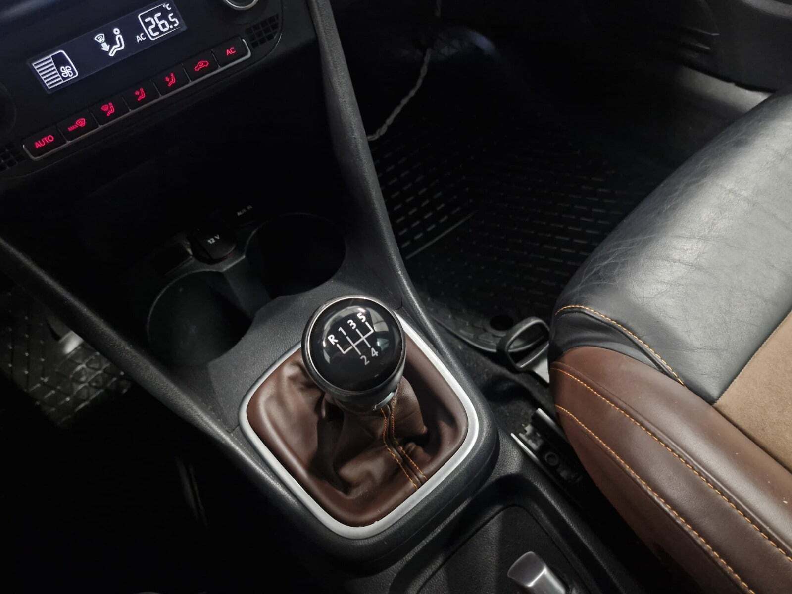 Sort VW Polo fra 2014