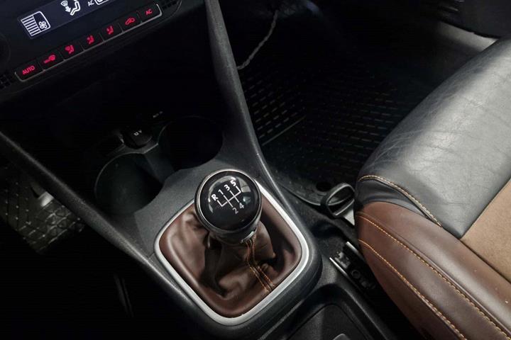 Sort VW Polo fra 2014