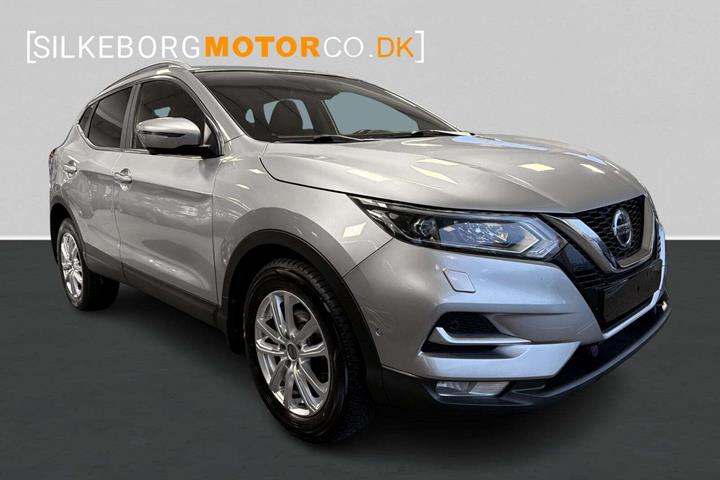 Sølv Nissan Qashqai fra 2020