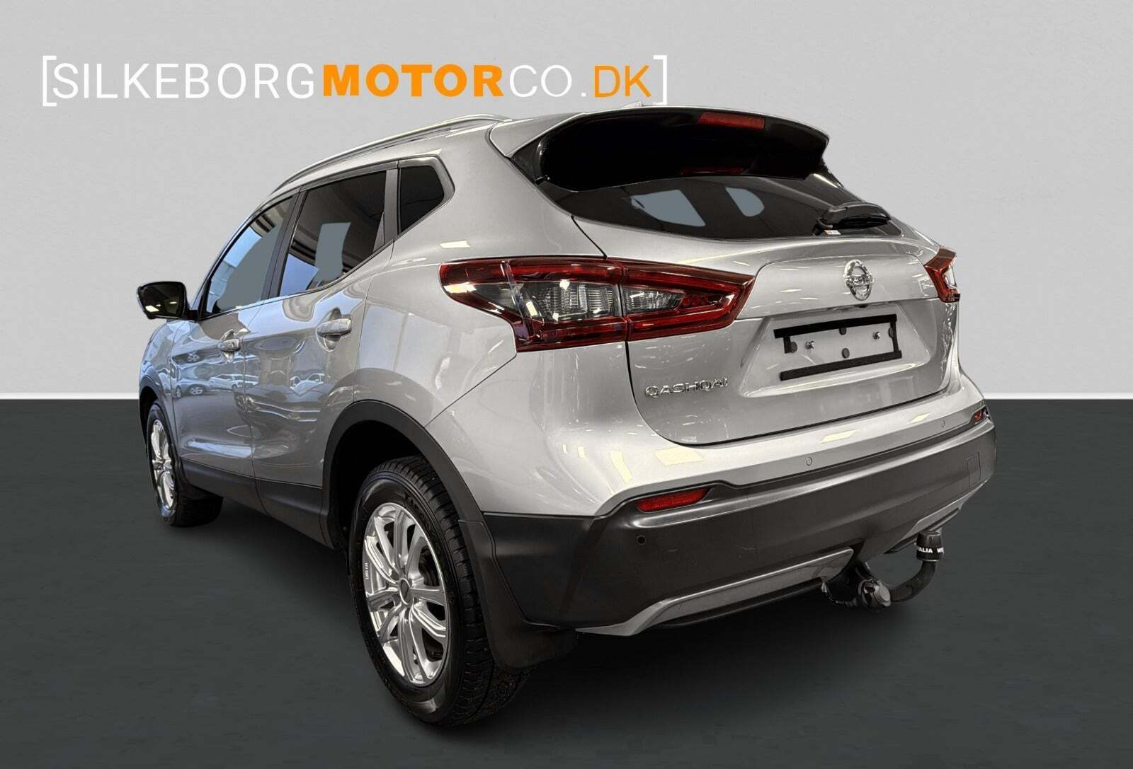 Sølv Nissan Qashqai fra 2020