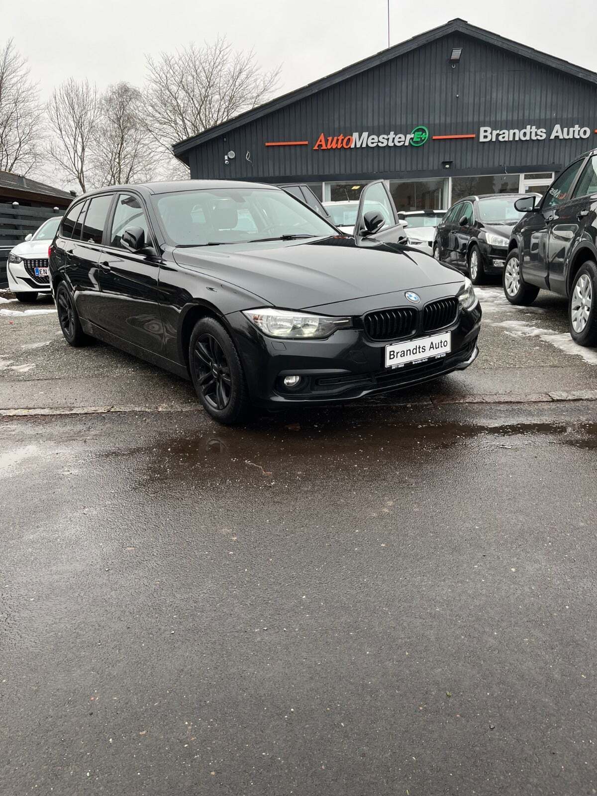 BMW 320d 2,0 Touring Luxury Line aut.
