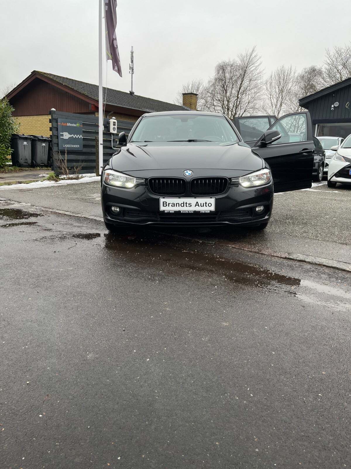 BMW 320d 2,0 Touring Luxury Line aut.