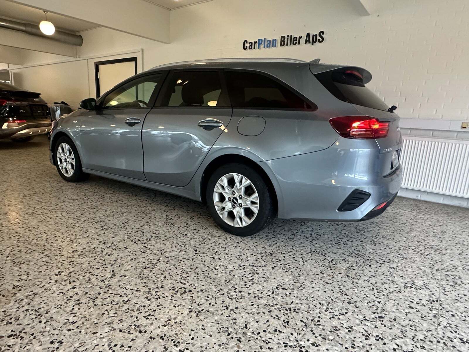 Kia Ceed 1,6 PHEV Prestige SW DCT Van