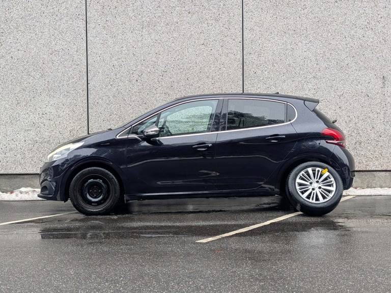 Peugeot 208 1,2 VTi 82 Allure